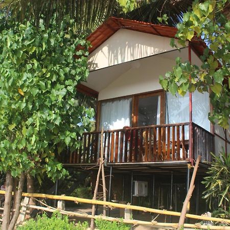 Costantina Huts Hotel Agonda Exterior photo