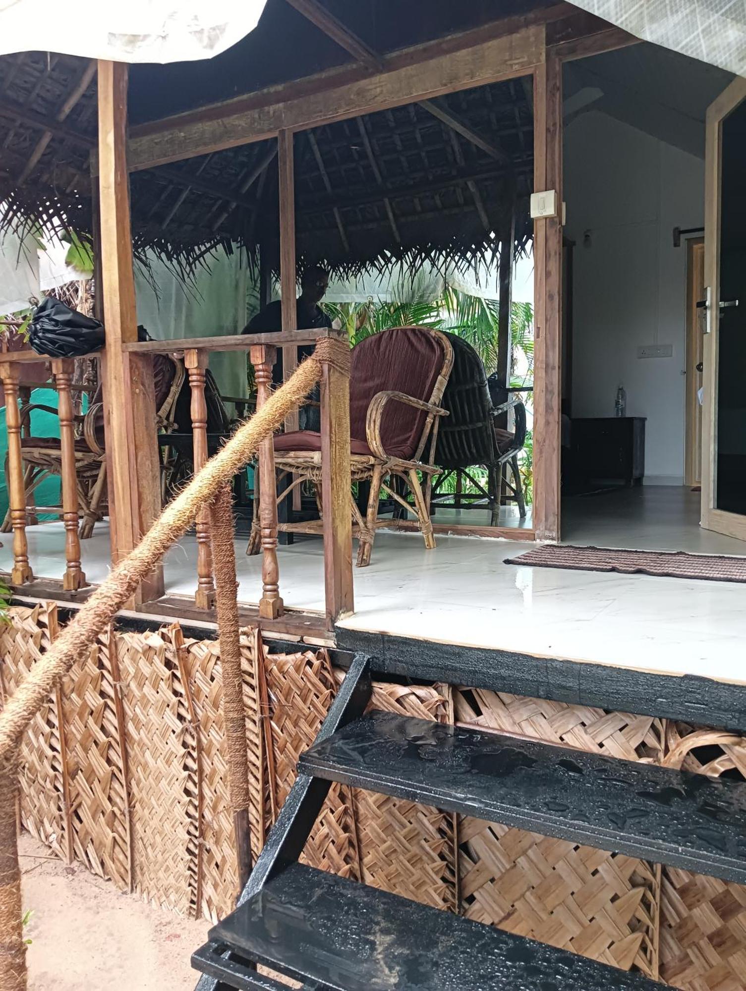 Costantina Huts Hotel Agonda Exterior photo